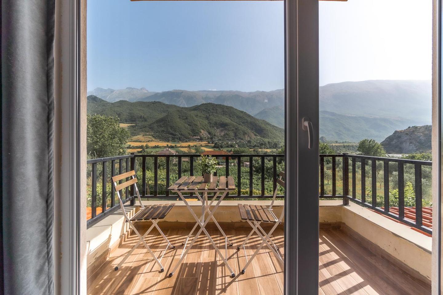 Bujtina Lumo & Pool Villa Përmet Екстериор снимка