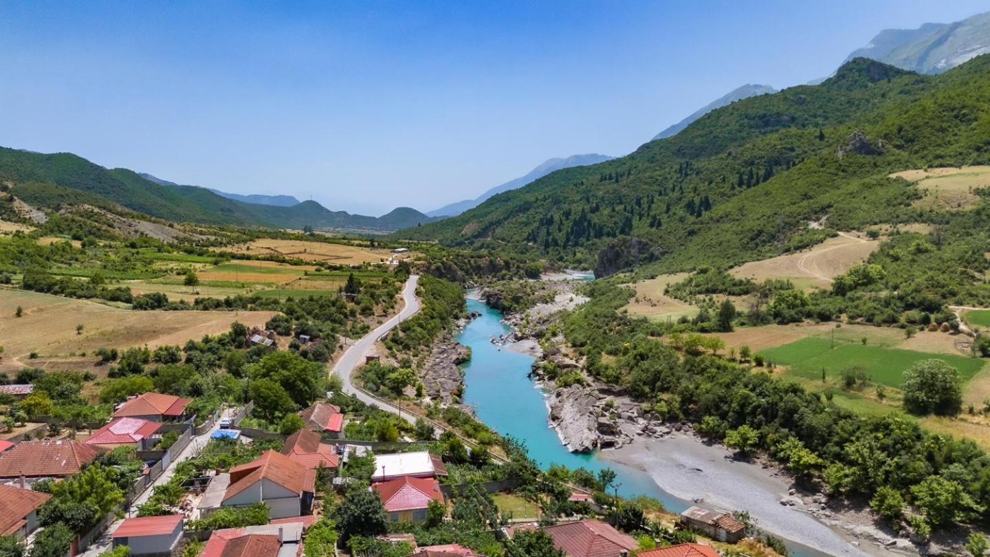 Bujtina Lumo & Pool Villa Përmet Екстериор снимка